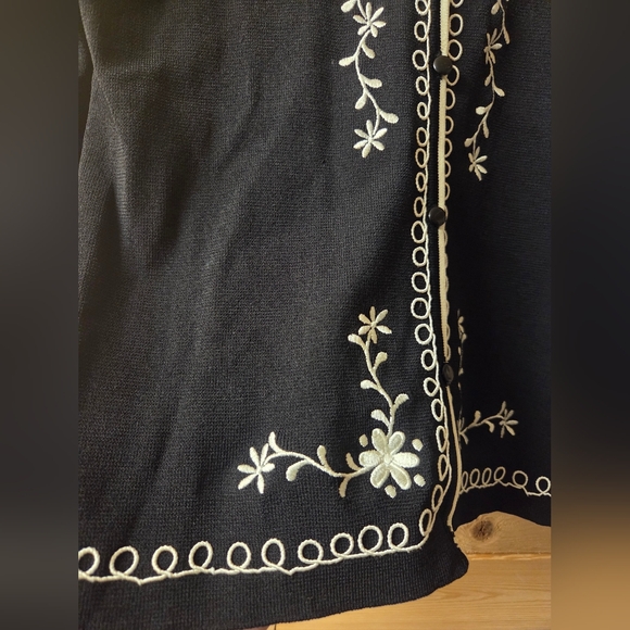 Grace Dane Lewis Black Cardigan with White Trim EUC Size S - Picture 3 of 9